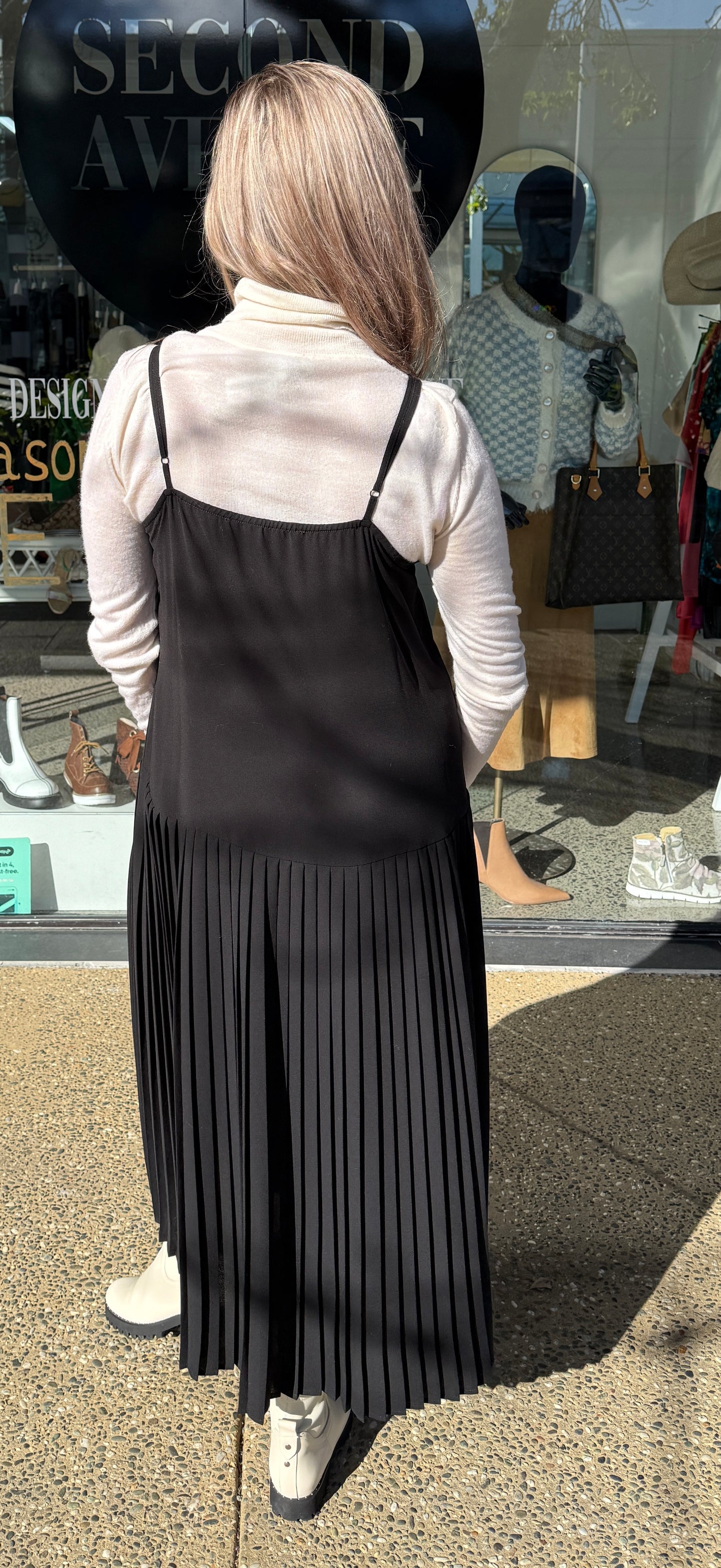 Trelise Pleat