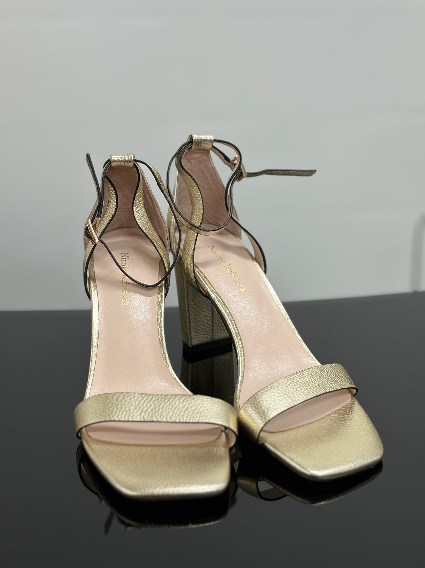 Heels Isabella Anselni