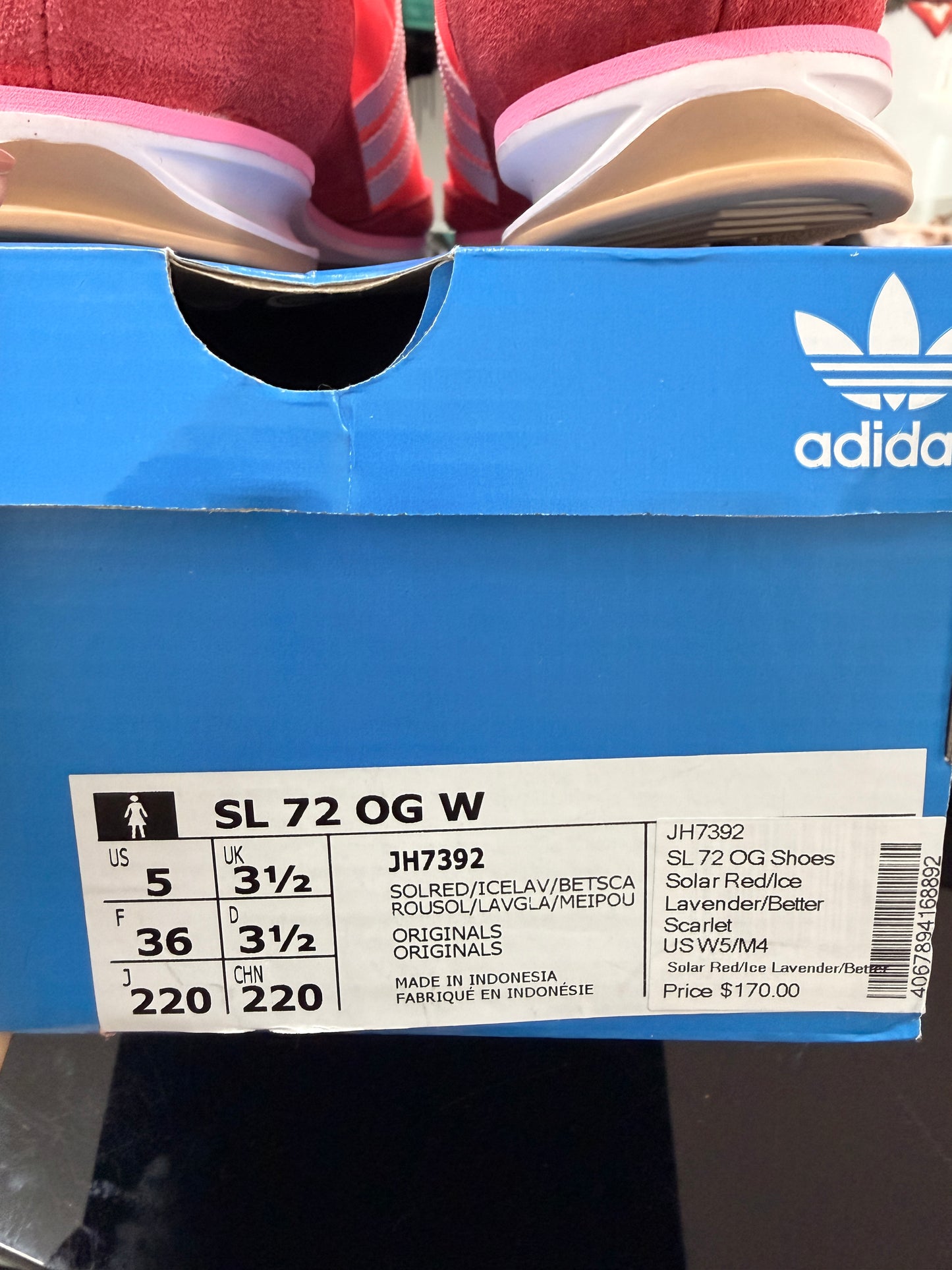 Adidas Sneakers