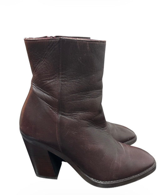 Stuart Weitzman  Boots
