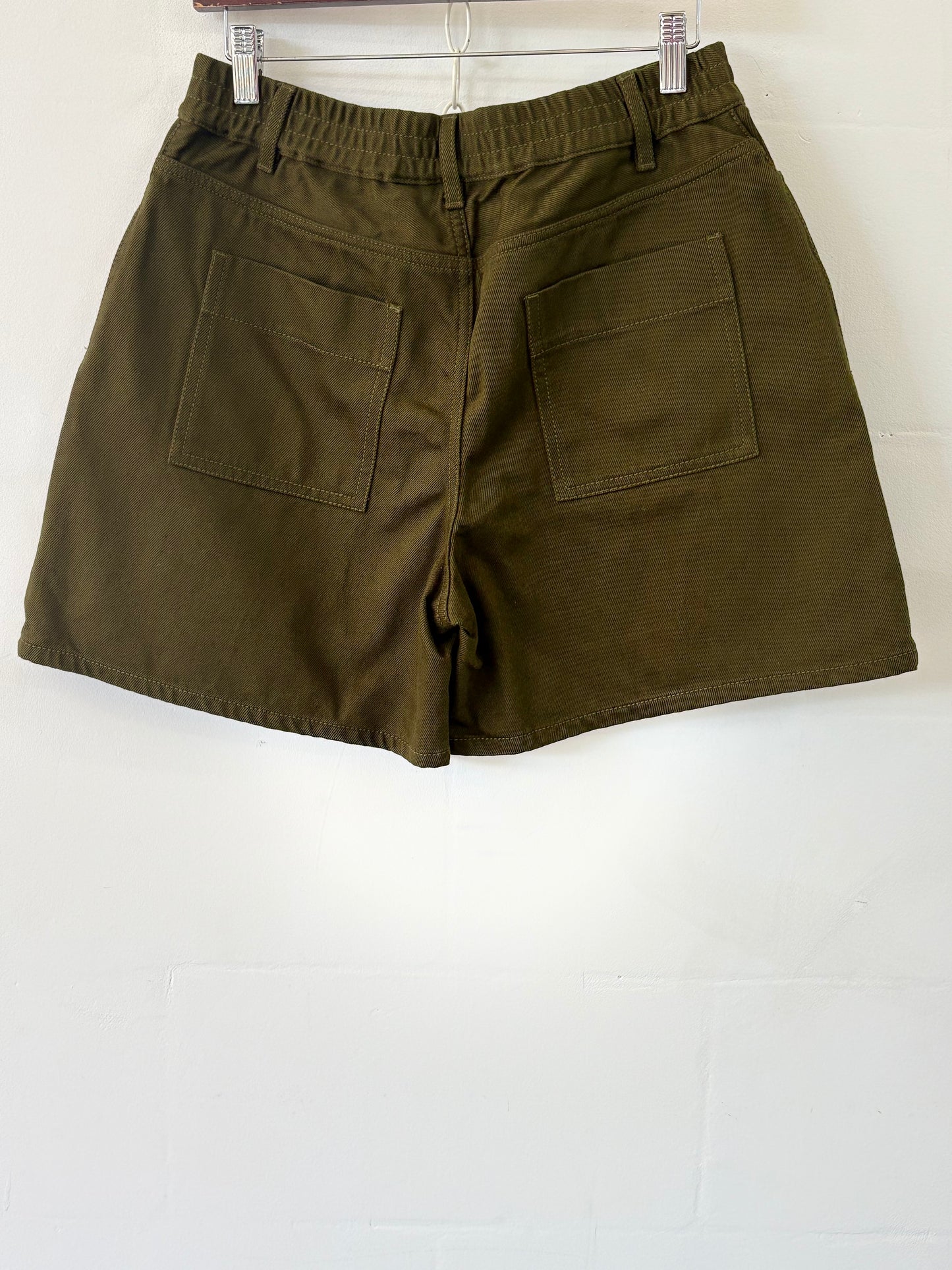 Shorts Kowtow NEW