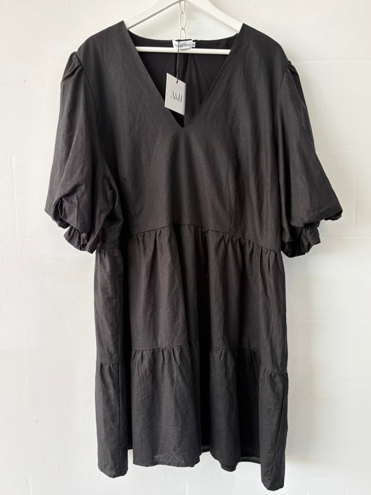 Dress Atmos & Here NEW