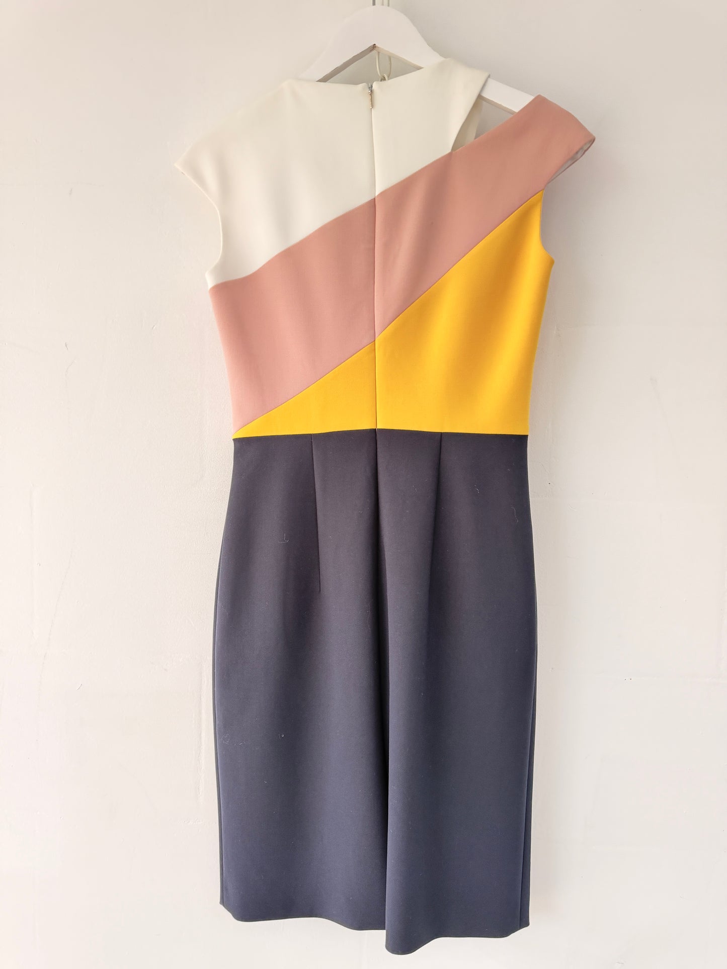 Boss the Dress
