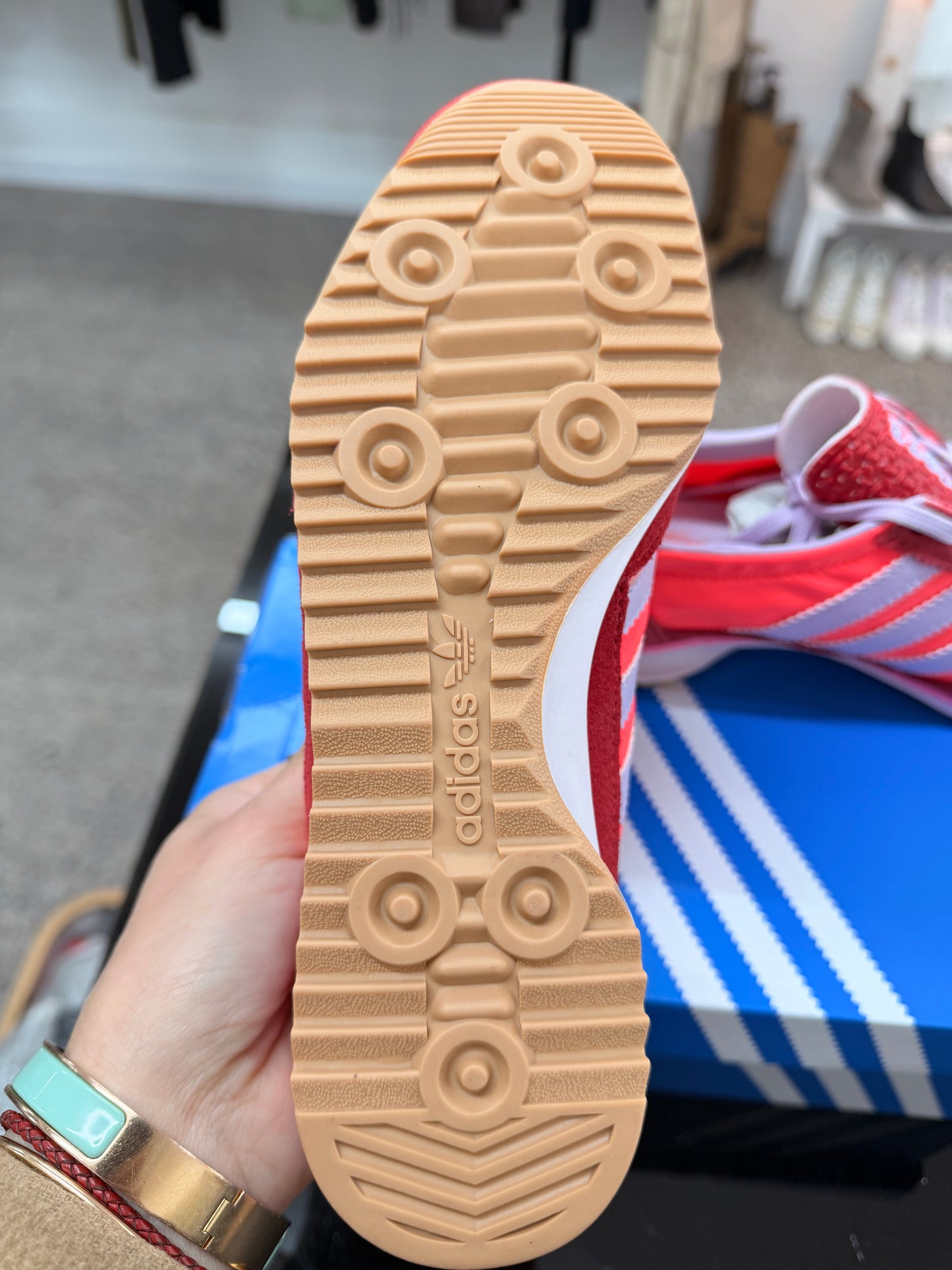 Adidas Sneakers