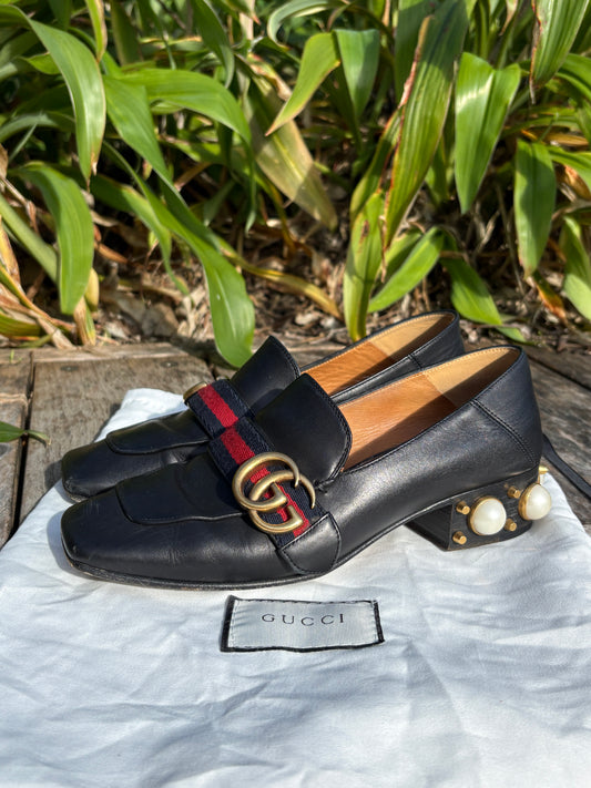 Loafers Gucci