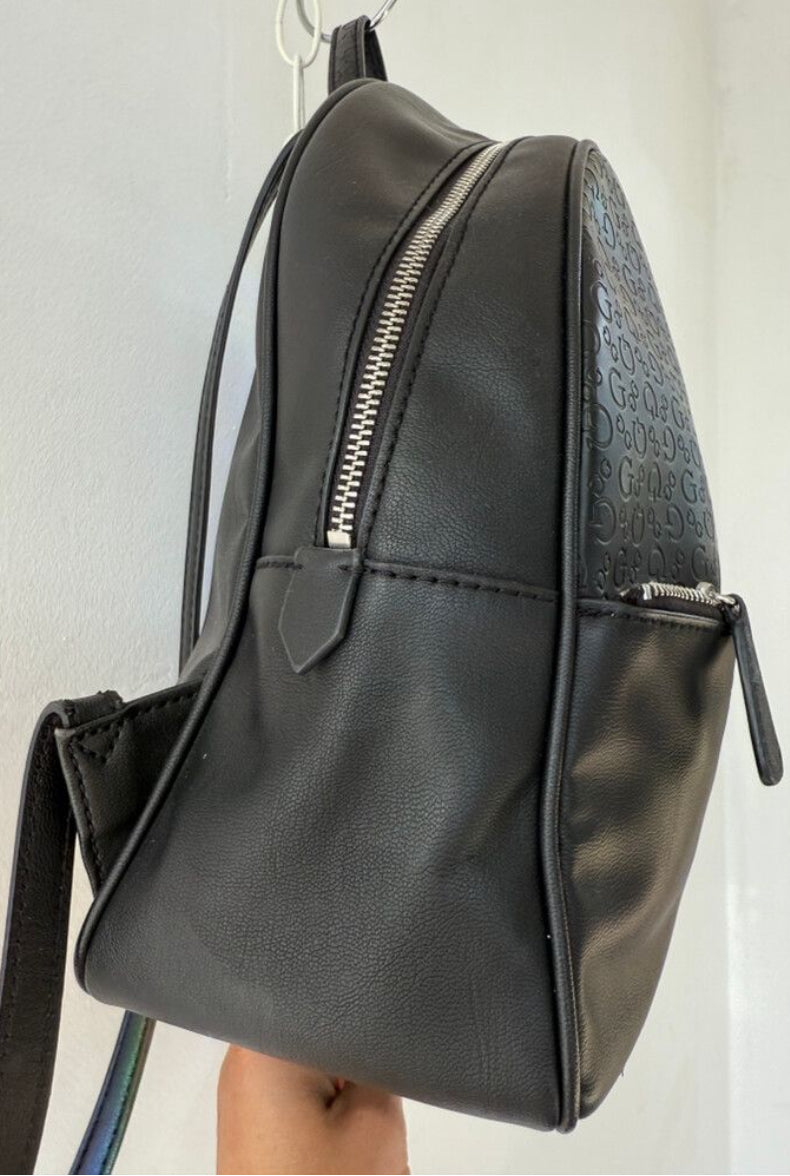 Backpack Guess
