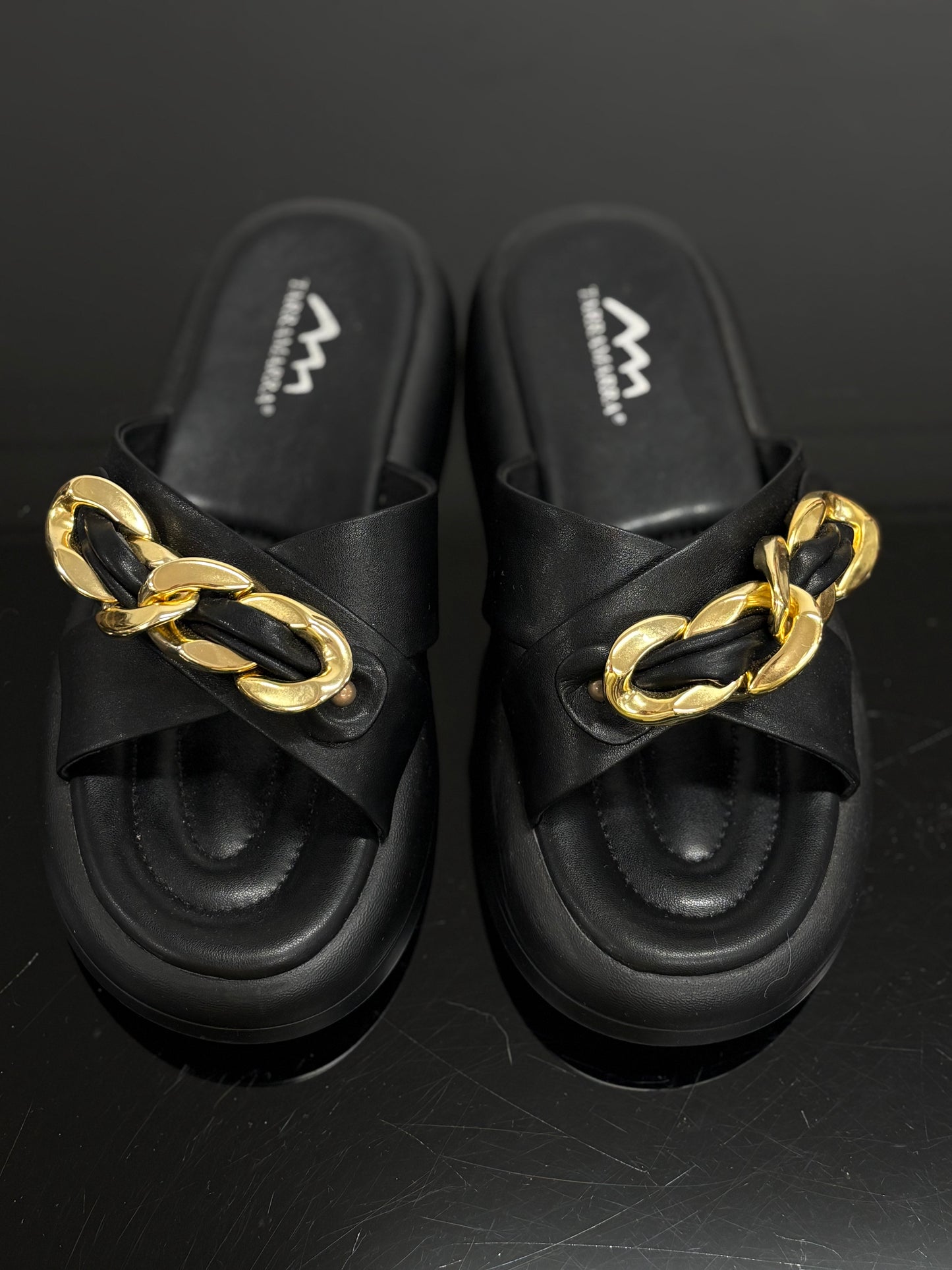 Tarramarra Black Slides
