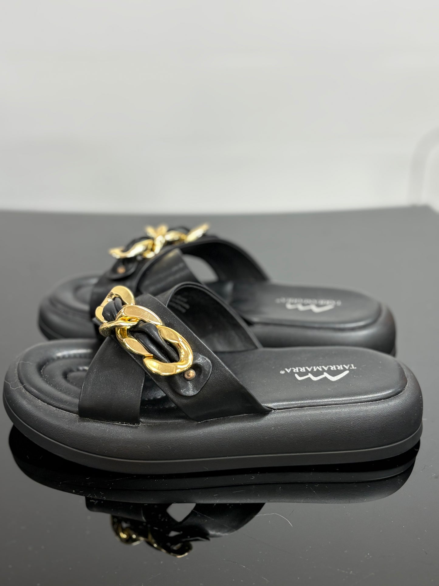 Tarramarra Black Slides