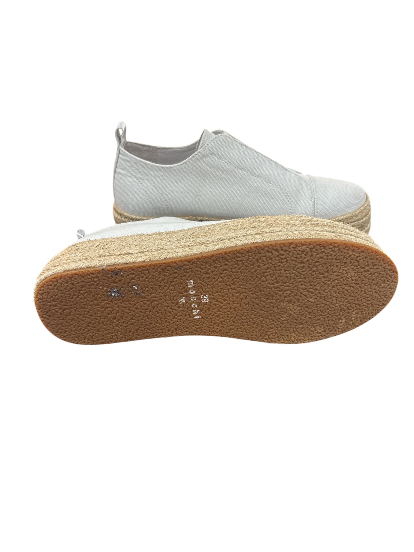 Sneakers Moochi