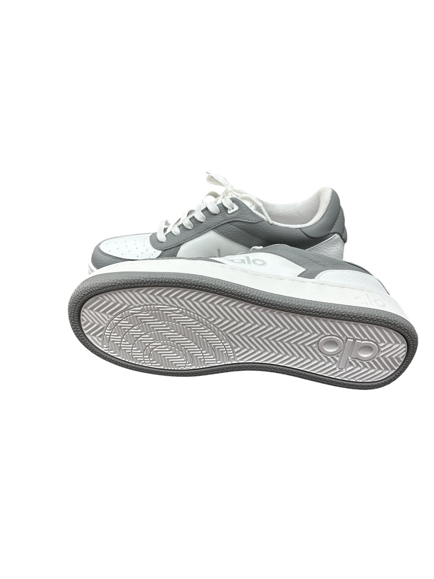 Alo Sneakers
