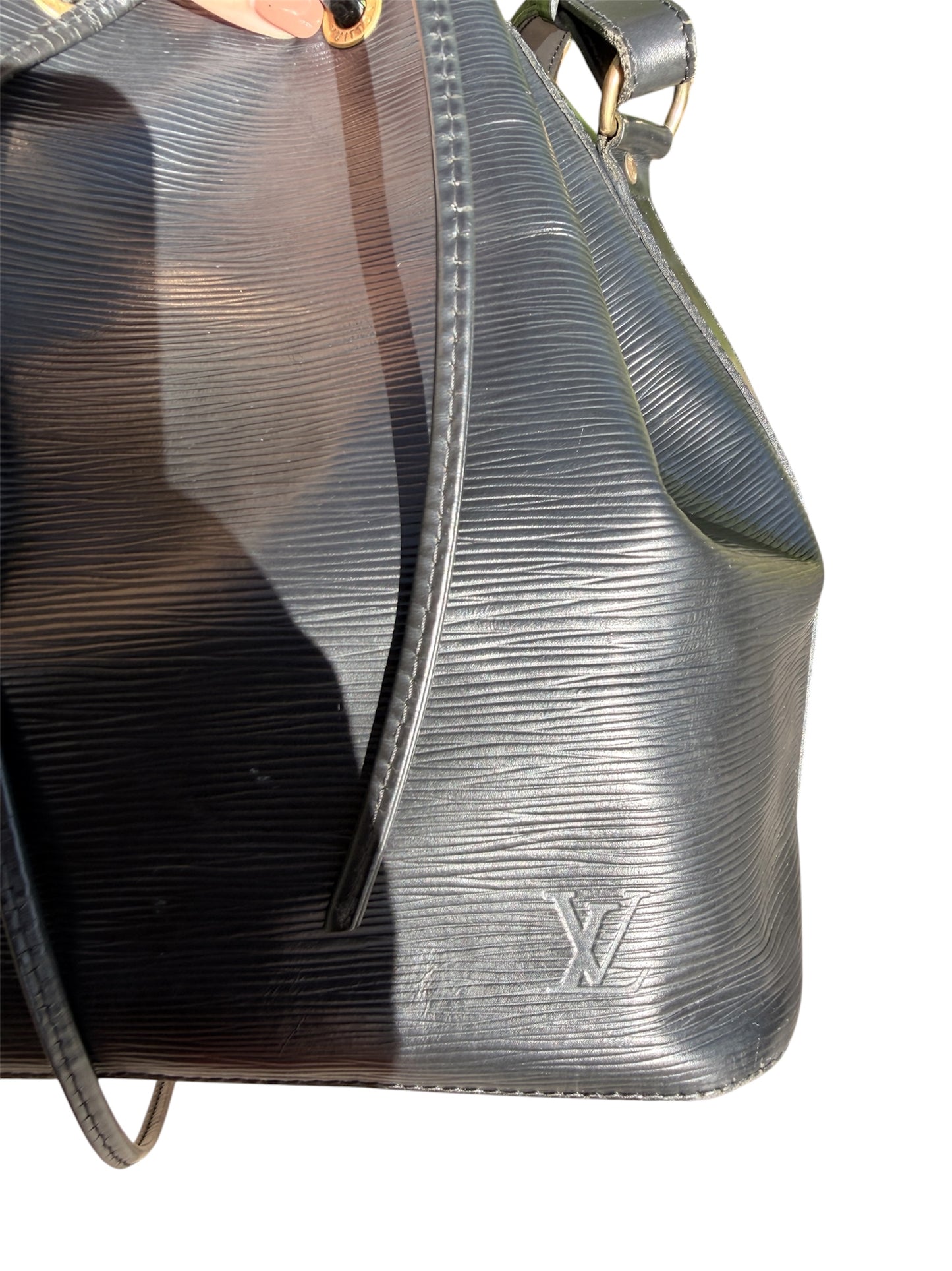 Louis Vuitton Black Neo Bucket