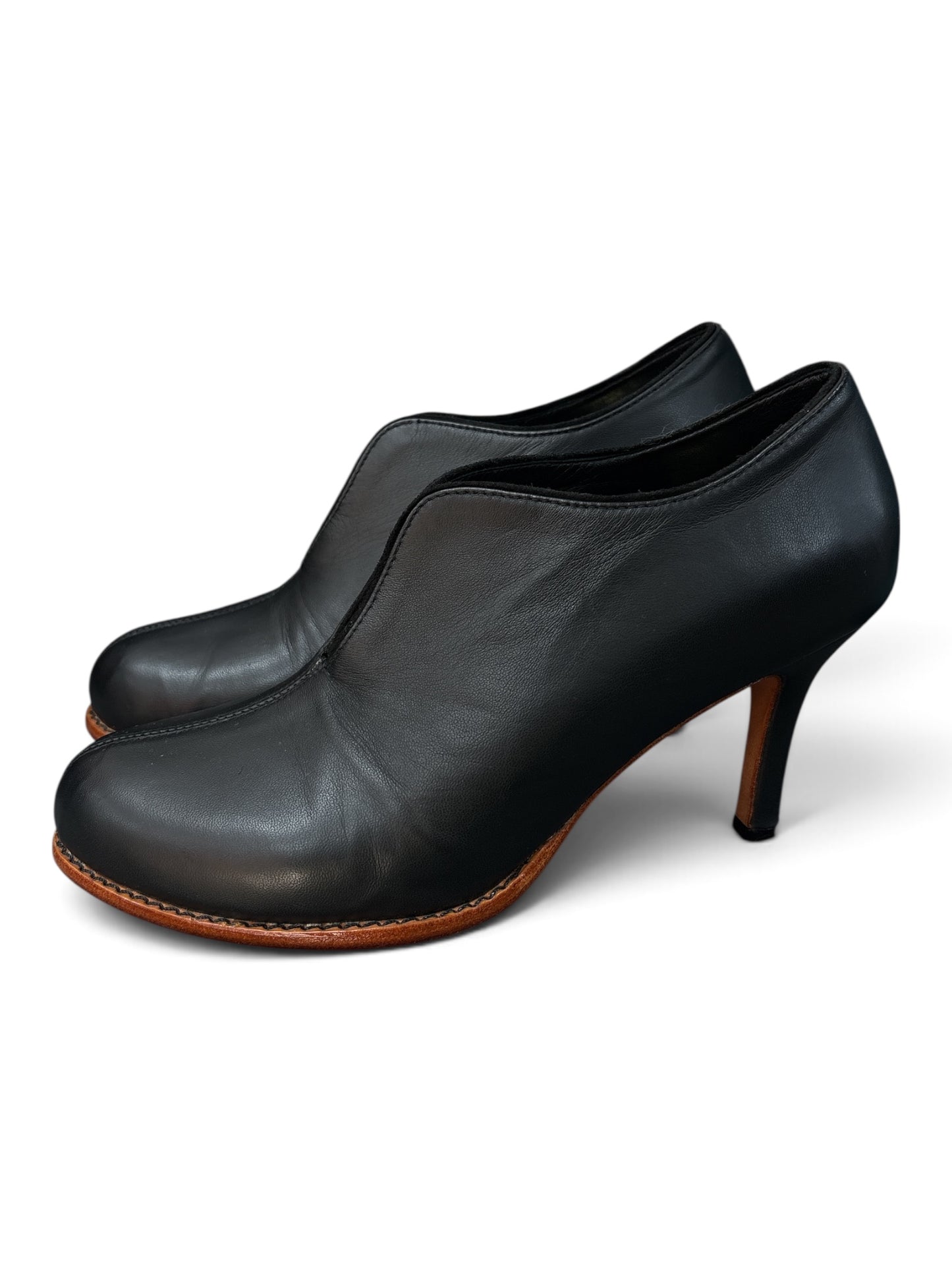 Mules Bettie Monroe