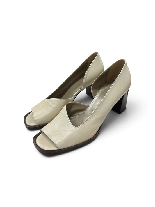 Odeon  Heels