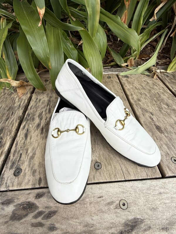 Gucci White Leather Horsebit Loafers